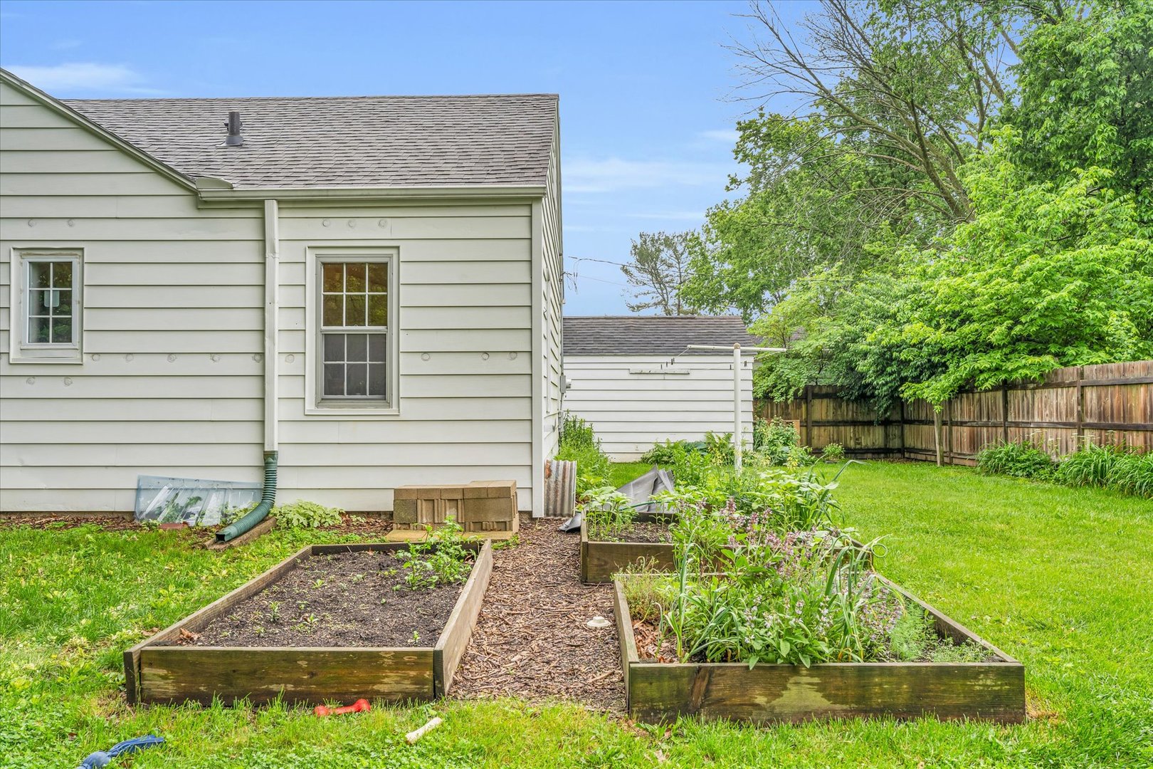 601 South Russell Street Champaign, IL 61821 - Photo 31 of 37 Gallery Image 31