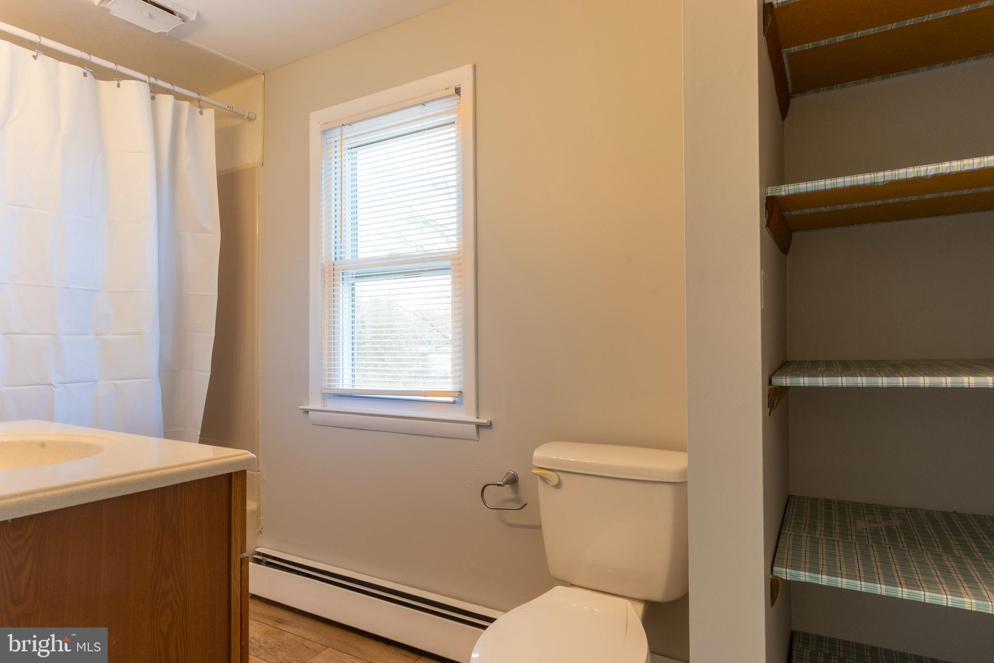 49 Palmyra Road Palmyra, PA 17078 - Photo 24 of 36 Second Floor Full Bathroom