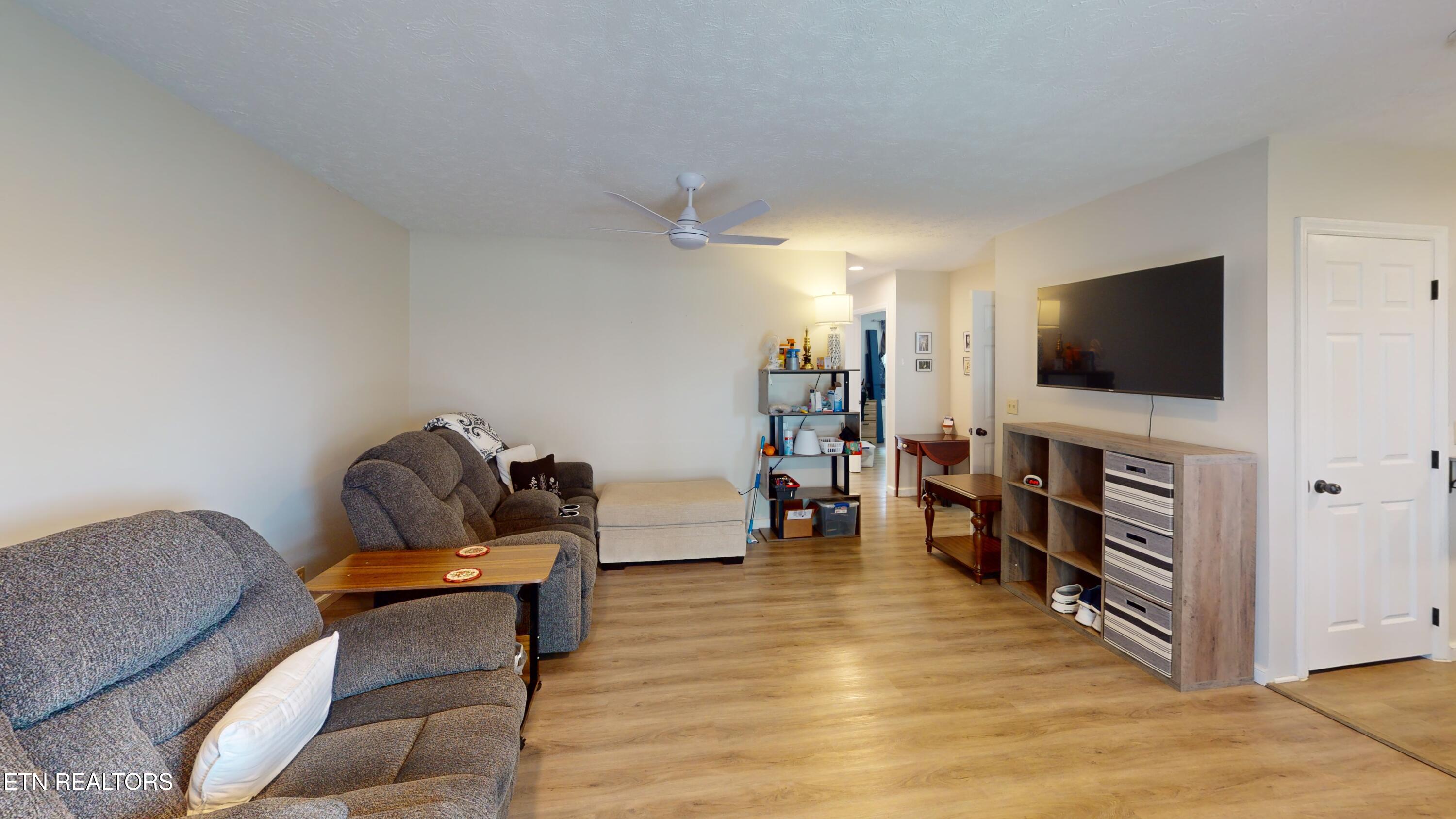 722 Harrison Ferry Road Baneberry, TN 37890 - Photo 6 of 19 Living-Room