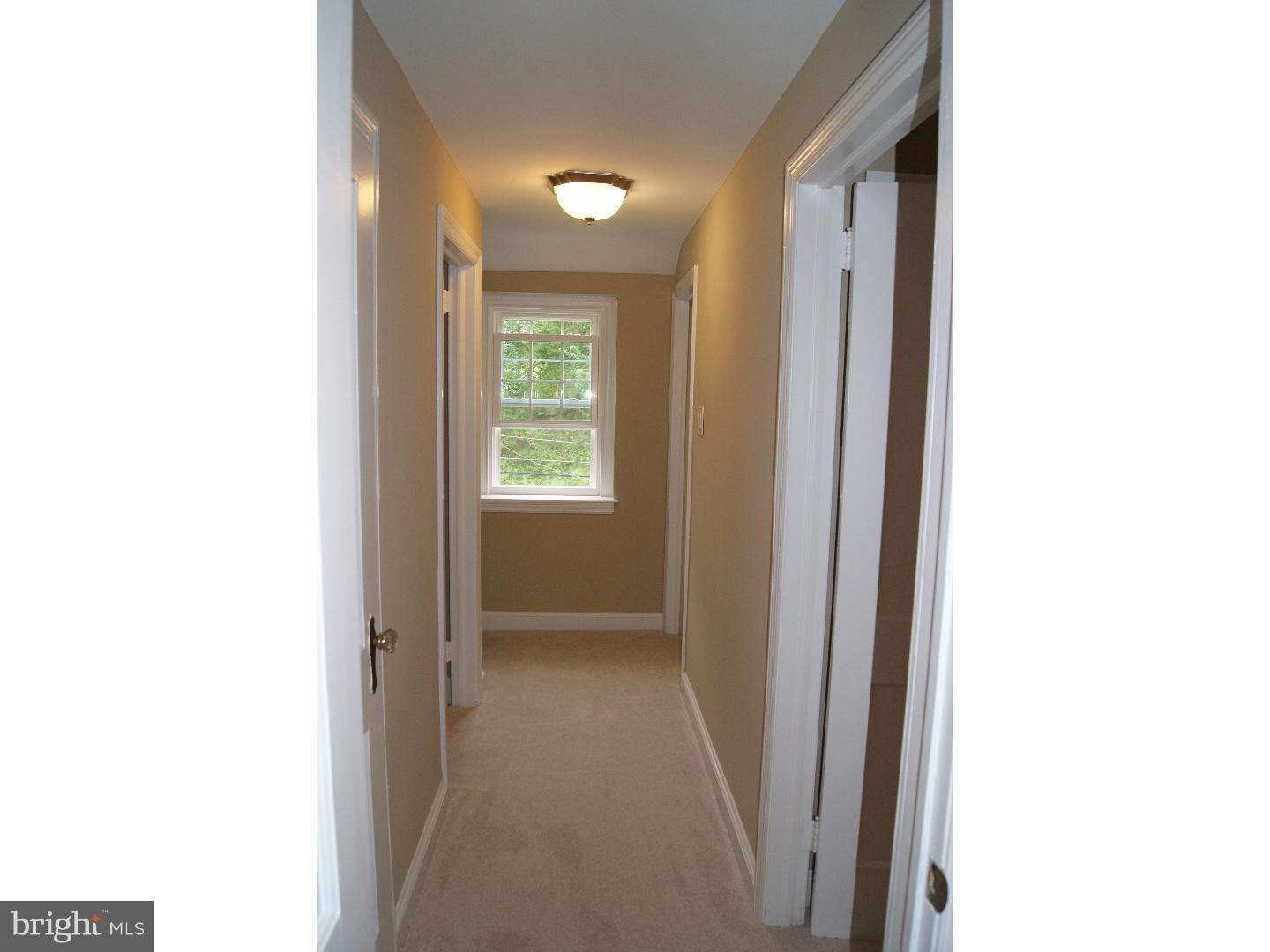 427 Pembroke Road Havertown, PA 19083 - Photo 13 of 24 Hallway