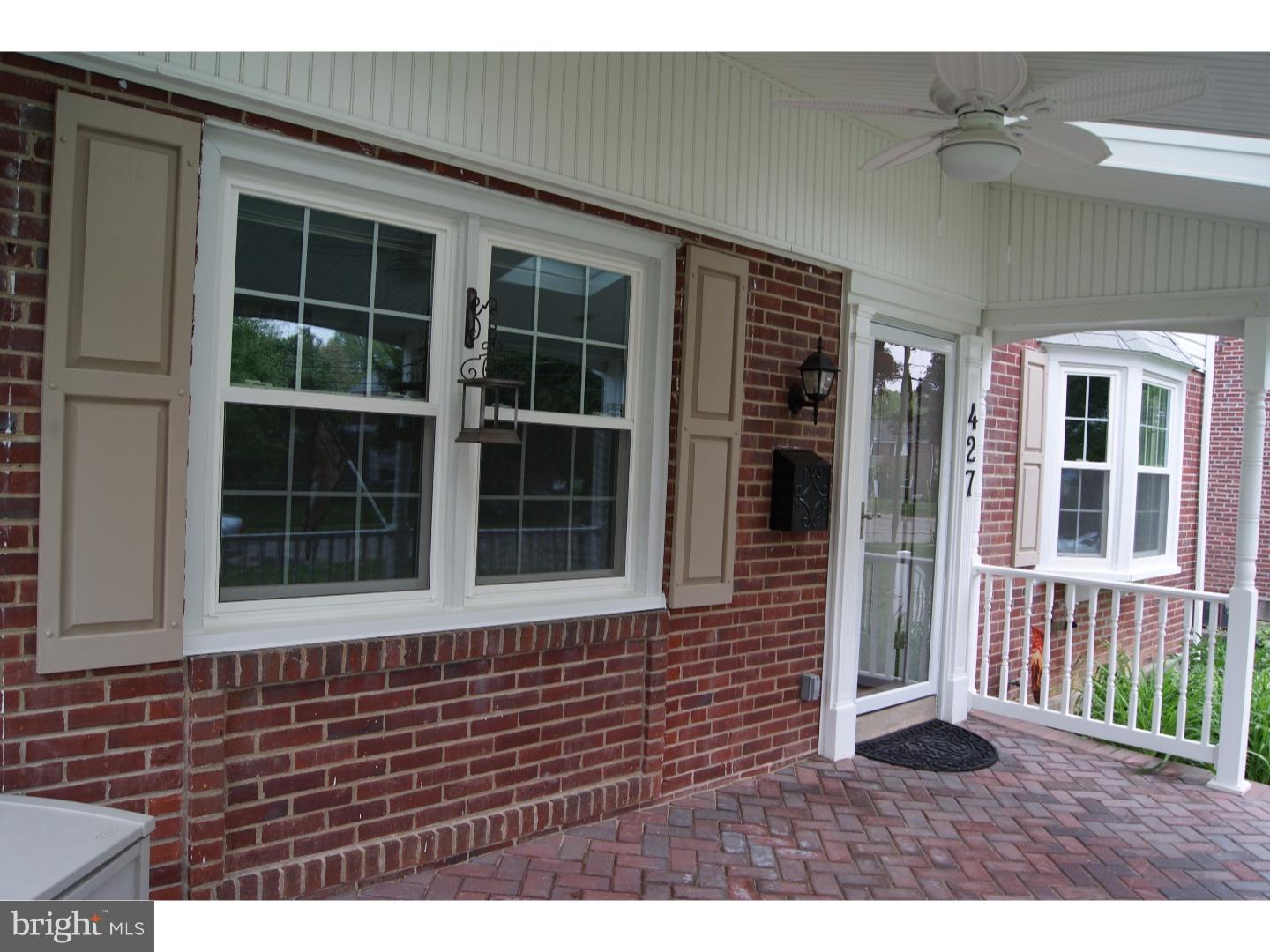427 Pembroke Road Havertown, PA 19083 - Photo 4 of 24 Porch