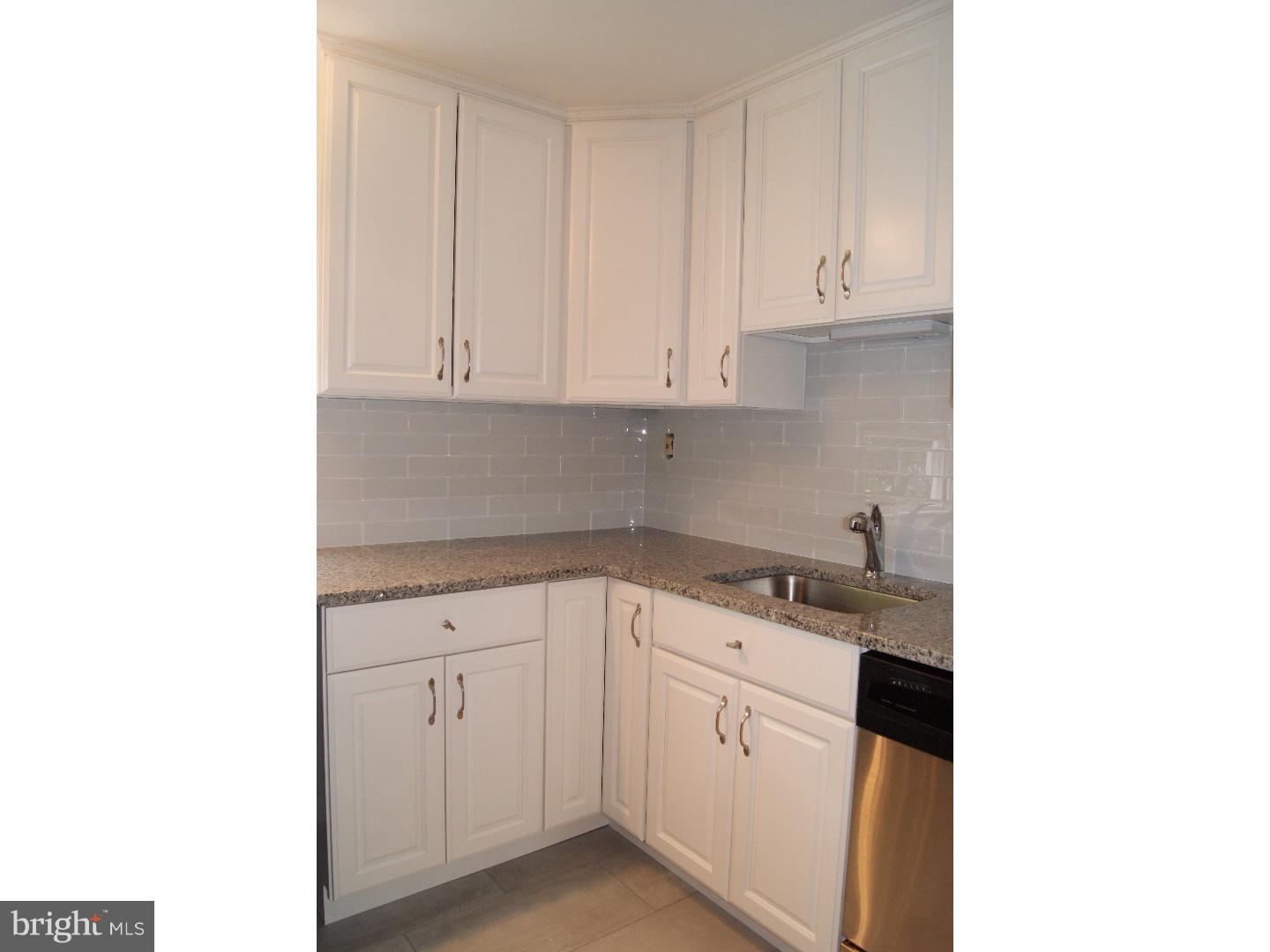 427 Pembroke Road Havertown, PA 19083 - Photo 8 of 24 Kitchen