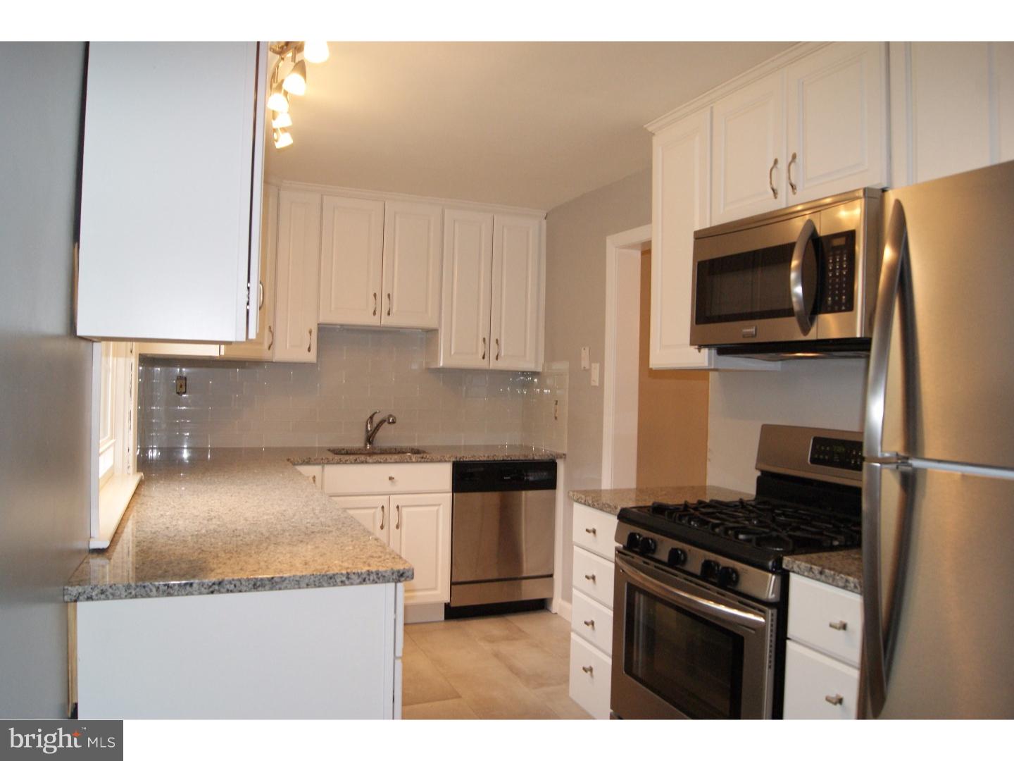 427 Pembroke Road Havertown, PA 19083 - Photo 9 of 24
