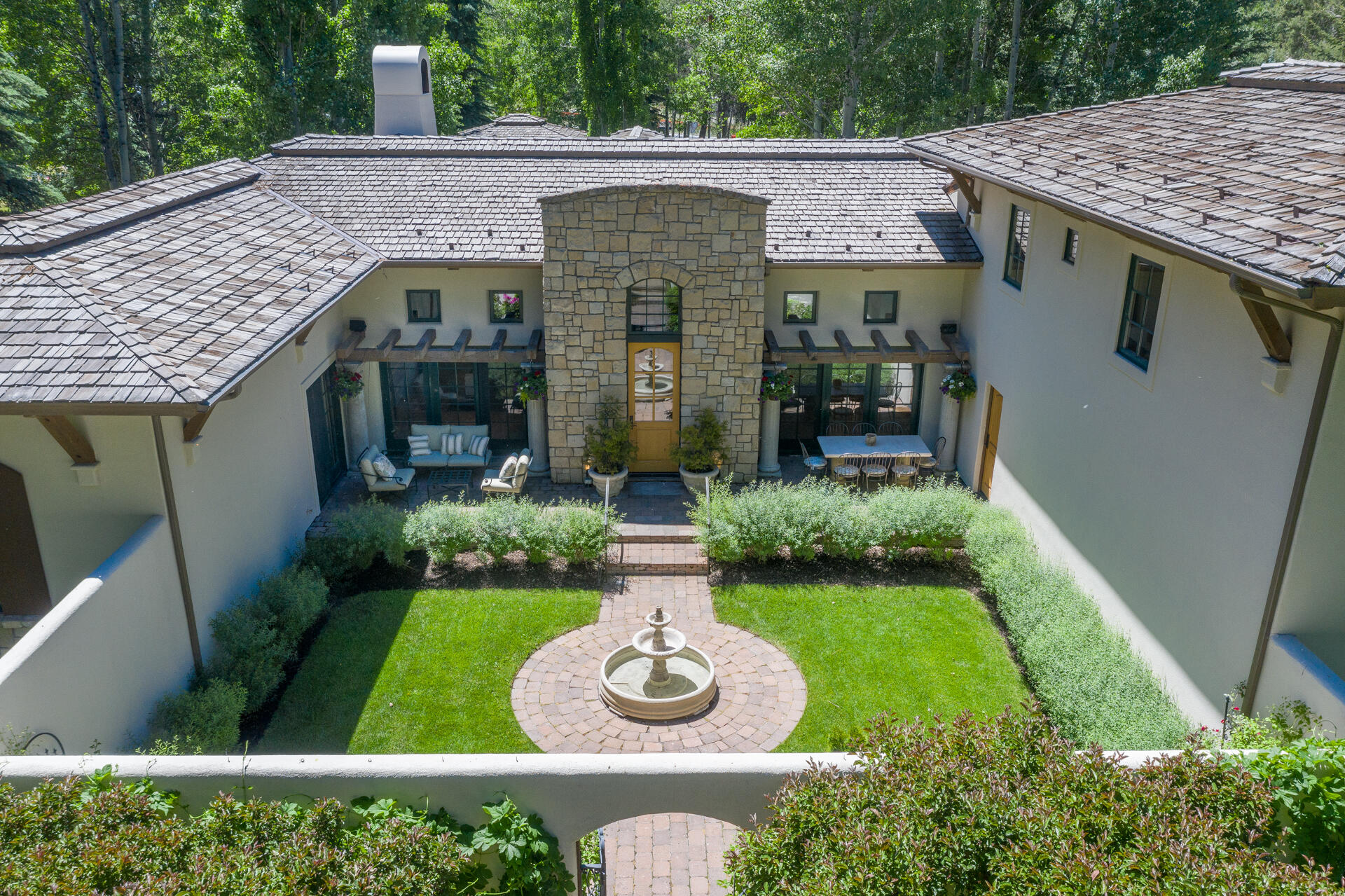 5 Willow Road Sun Valley, ID 83353 - Photo 45 of 55 Aerial of Courtyard