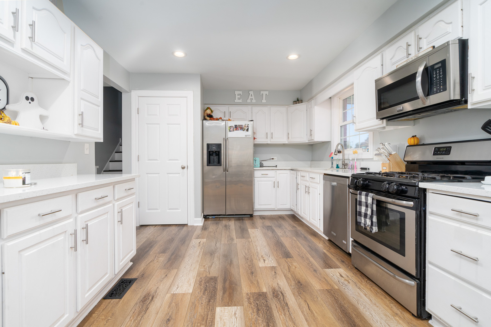18727 Townline Road Mokena, IL 60448 - Photo 9 of 30 Gallery Image 9