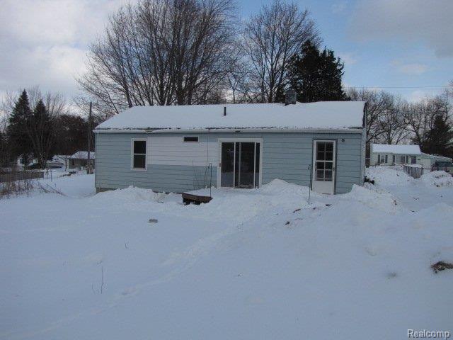 9575 Cornell Clarkston, MI 48348 - Photo 2 of 9 Rear