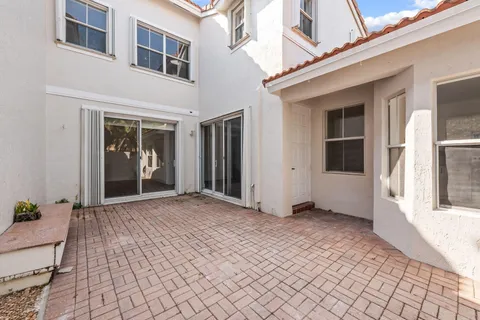 $619,000 | 1551 Seagrape Way, Hollywood, FL 33019