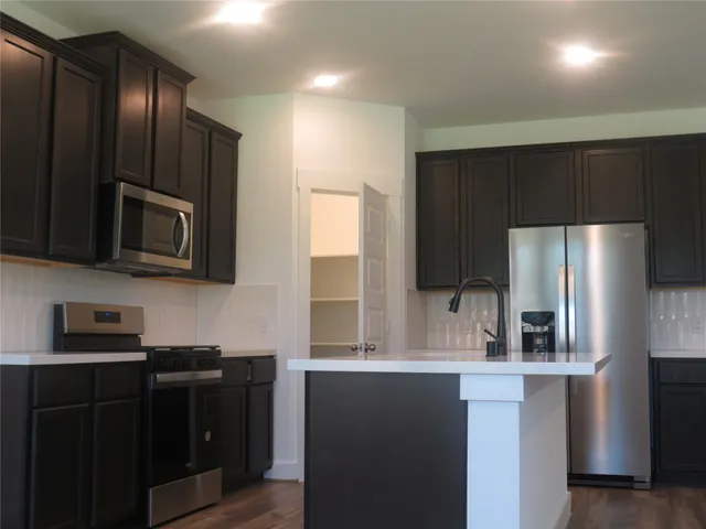 $2,700 | 21314 Catelonia Yew Court, Hockley, TX 77447