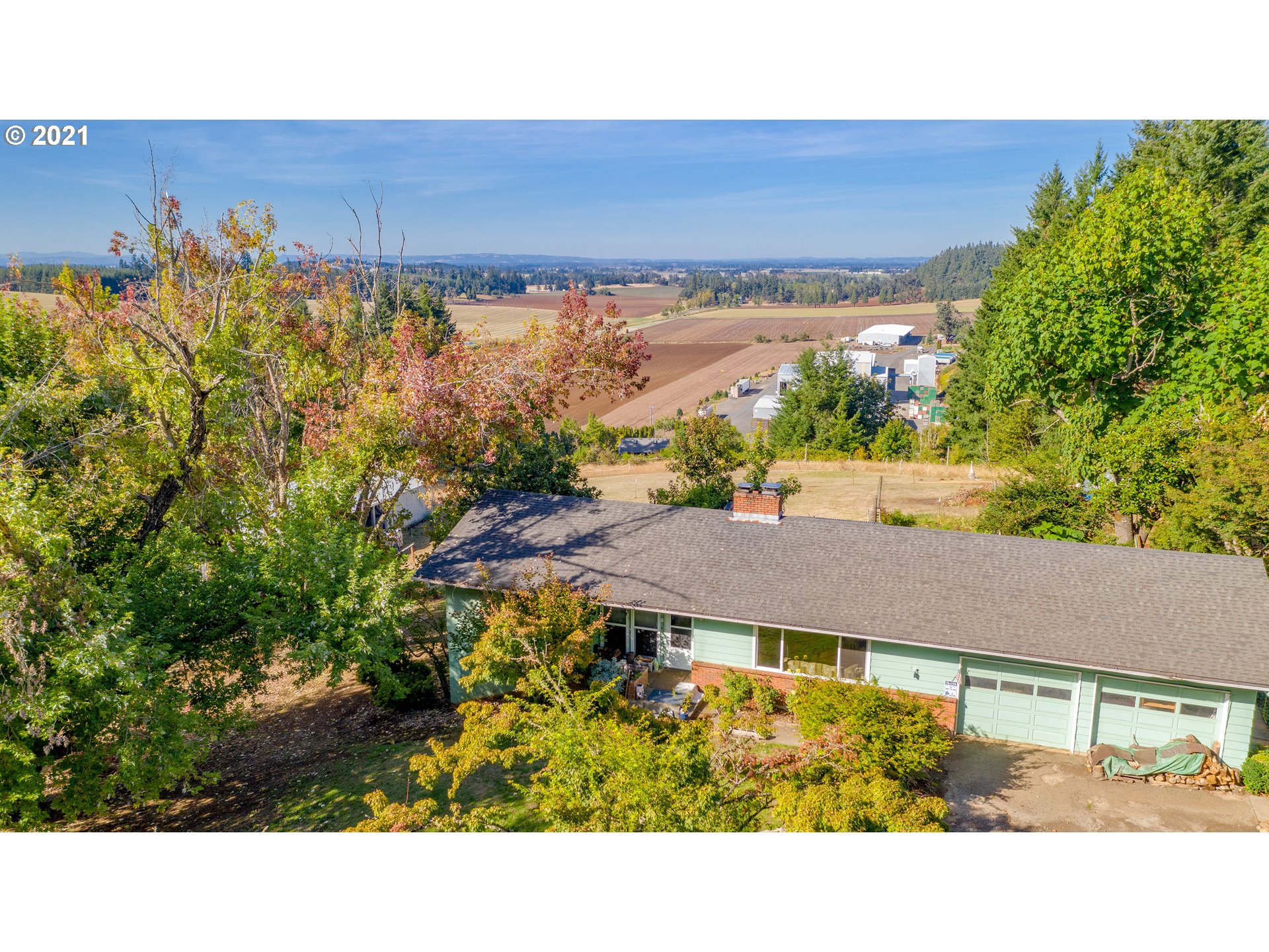 5326 Forest Ridge Road Northeast Silverton, OR 97381 - Photo 3 of 32 Gallery Image 3