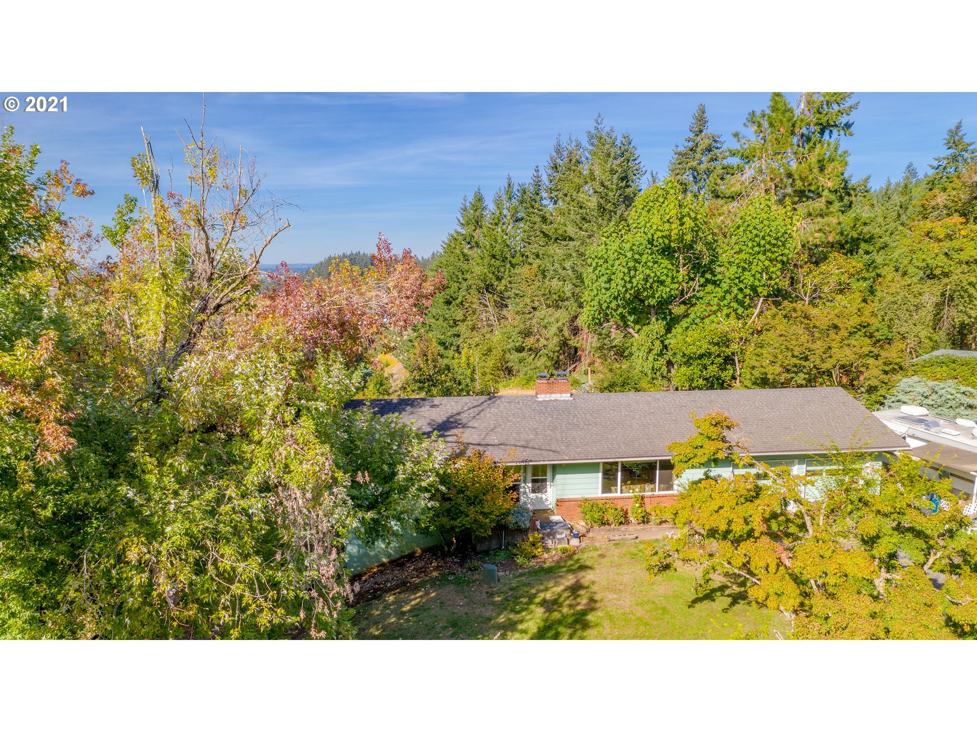 5326 Forest Ridge Road Northeast Silverton, OR 97381 - Photo 4 of 32 Gallery Image 4