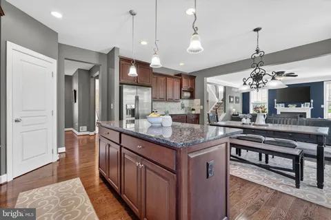 $1,125,000 | 15631 Avebury Manor Place, Leesburg, VA 20176