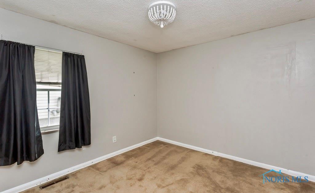 4033 Bowen Road Toledo, OH 43613 - Photo 13 of 24 Gallery Image 13