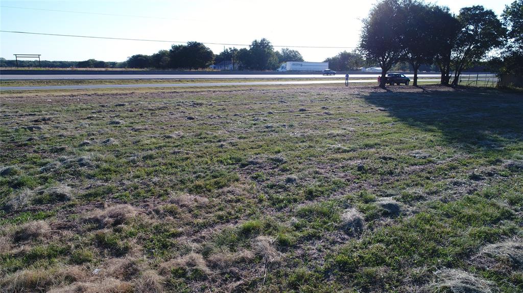 45 South S South Rice, TX 75155 - Photo 8 of 14 a view of outdoor space with lots of trees