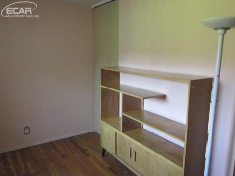 5305 North Linden Road Flint, MI 48504 - Photo 21 of 33 20423879-20.JPG