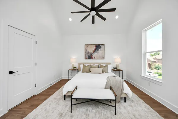 $2,250 | 5029 Broom Street, Unit A, Houston, TX 77091