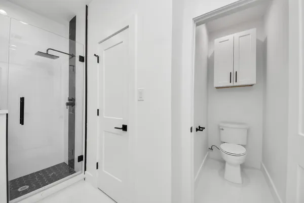 $2,250 | 5029 Broom Street, Unit A, Houston, TX 77091