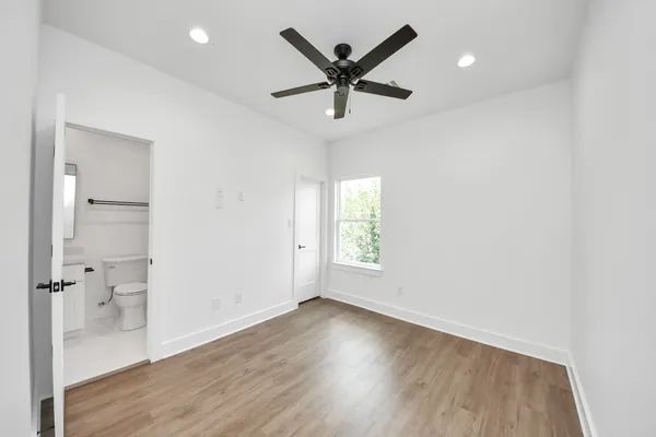$2,250 | 5029 Broom Street, Unit A, Houston, TX 77091