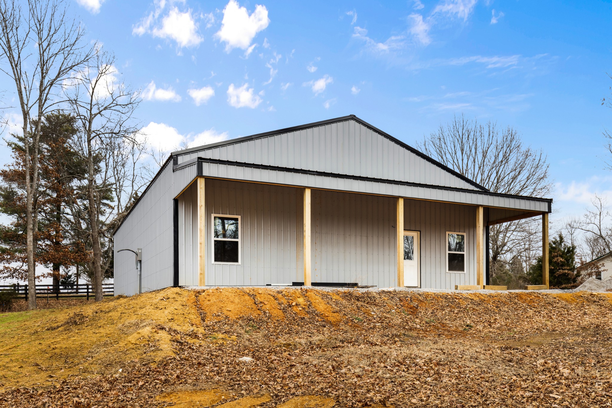 11875 Franklin Road Franklin, KY 42134 - Photo 19 of 21 a front view of a house with a yard and garage