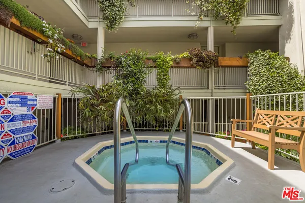 $2,700 | 1230 North Sweetzer Avenue, Unit 112, West Hollywood, CA 90069