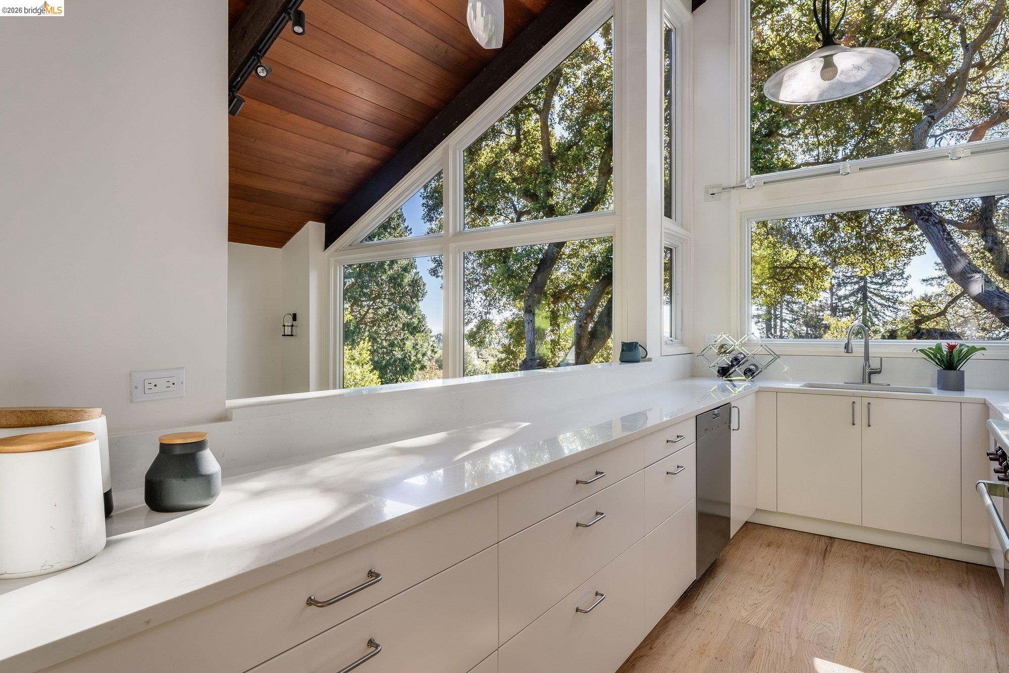 1179 Keith Avenue Berkeley, CA 94708 - Photo 18 of 59