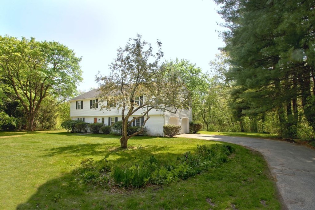 15 York Road Wayland, MA 01778 - Photo 1 of 26