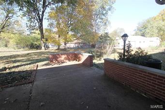 8237 MacKenzie Road St. Louis, MO 63123 - Photo 23 of 25 Gallery Image 23