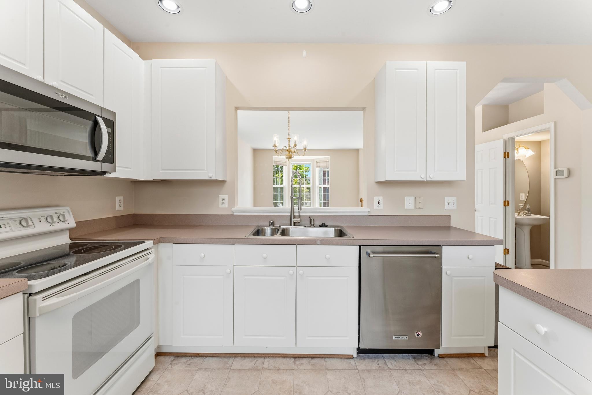 218 Harpers Way Frederick, MD 21702 - Photo 11 of 49