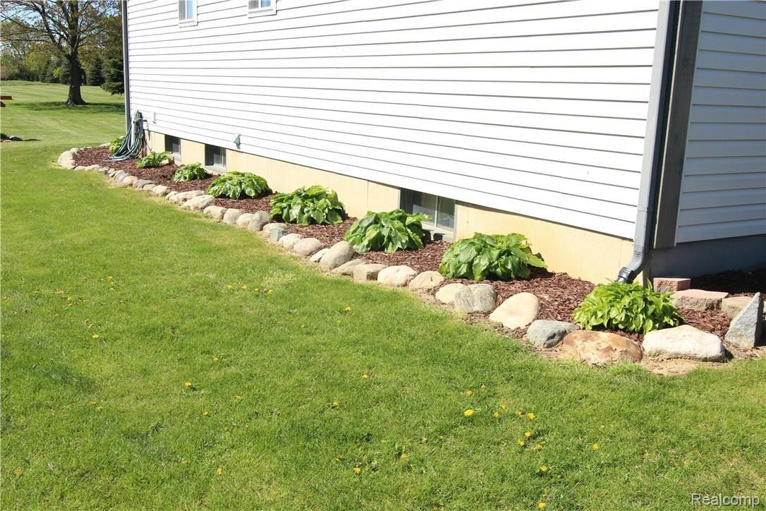 7872 Tubspring Road Almont, MI 48003 - Photo 11 of 52 IMG_0668.JPG