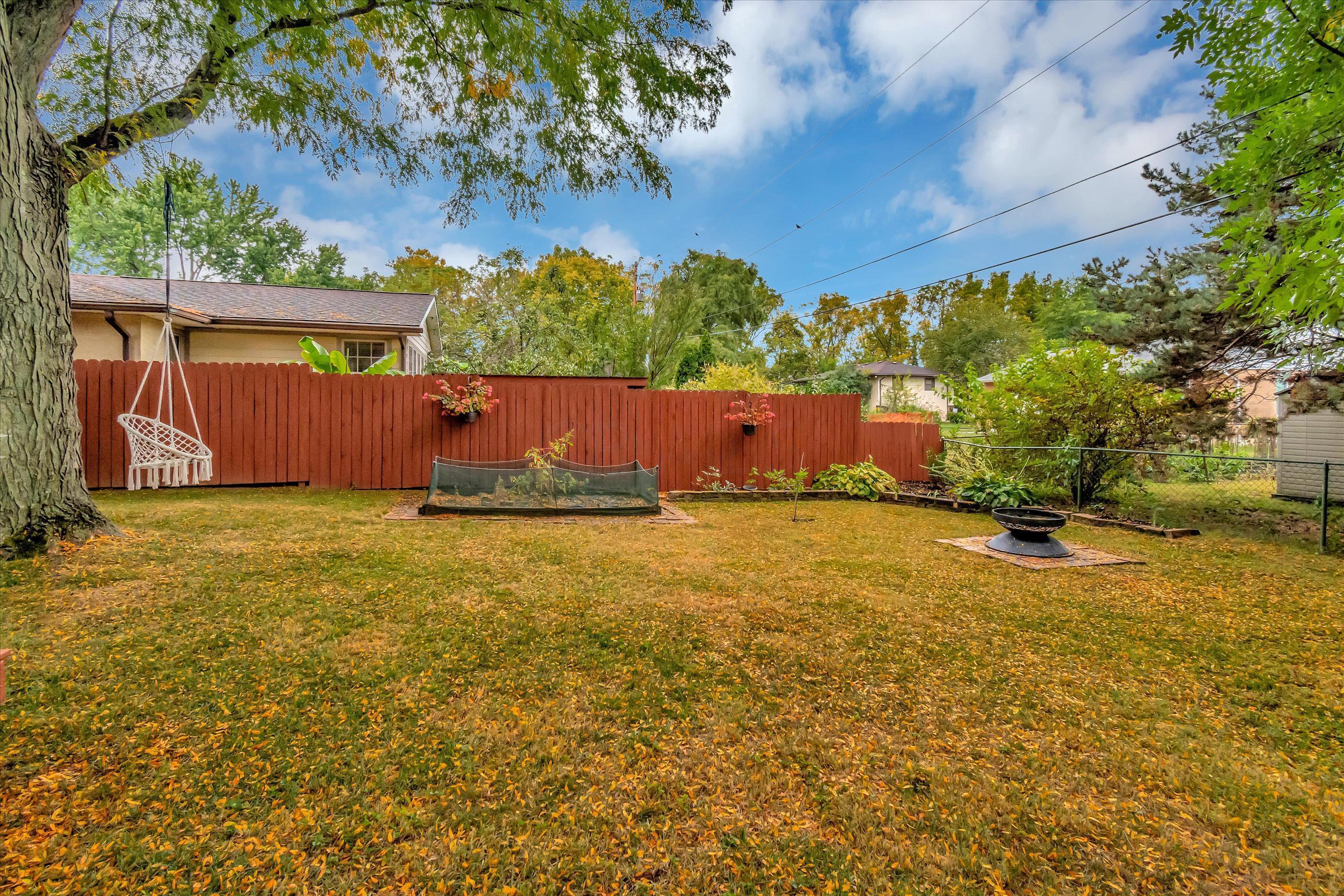 415 James Road Columbus, OH 43230 - Photo 32 of 36 F8_415JamesRd_35