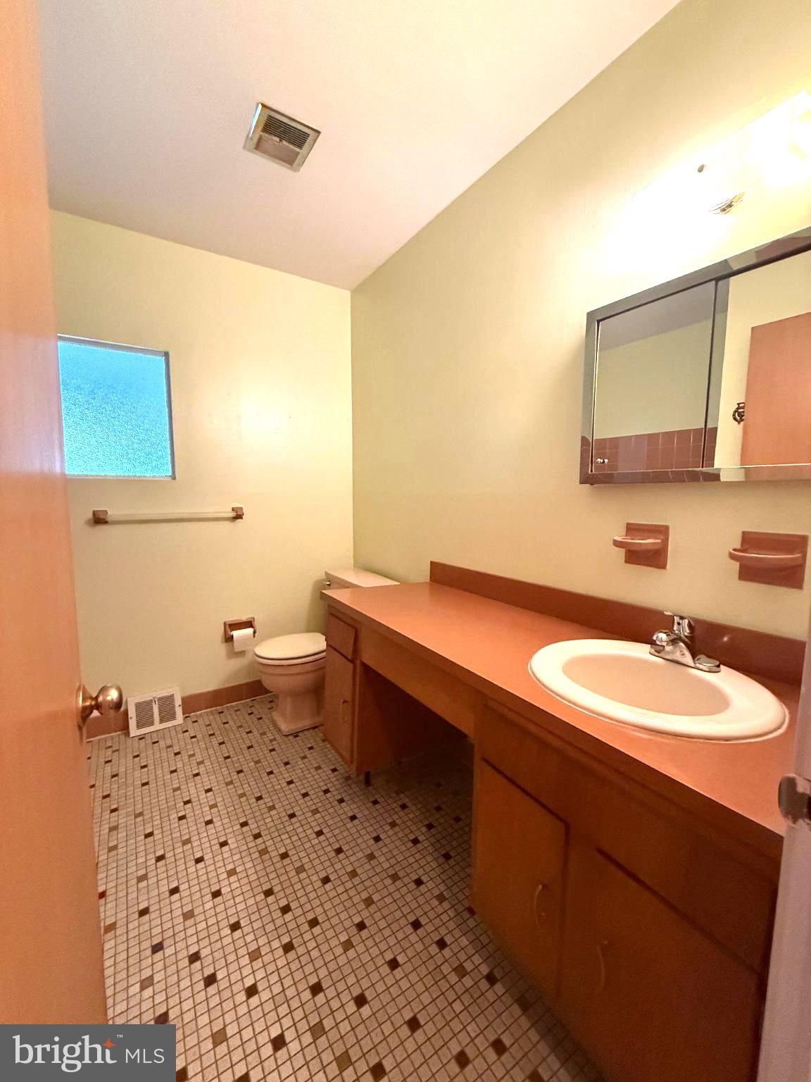 92 Arbor Road Southampton, PA 18966 - Photo 13 of 23 Bright and spacious bathroom retreat.