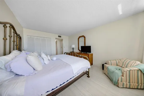 $2,650 | 800 Cypress Grove Drive, Unit 402, Pompano Beach, FL 33069