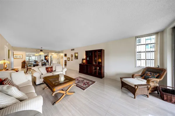 $2,650 | 800 Cypress Grove Drive, Unit 402, Pompano Beach, FL 33069