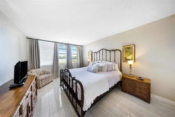 $2,650 | 800 Cypress Grove Drive, Unit 402, Pompano Beach, FL 33069