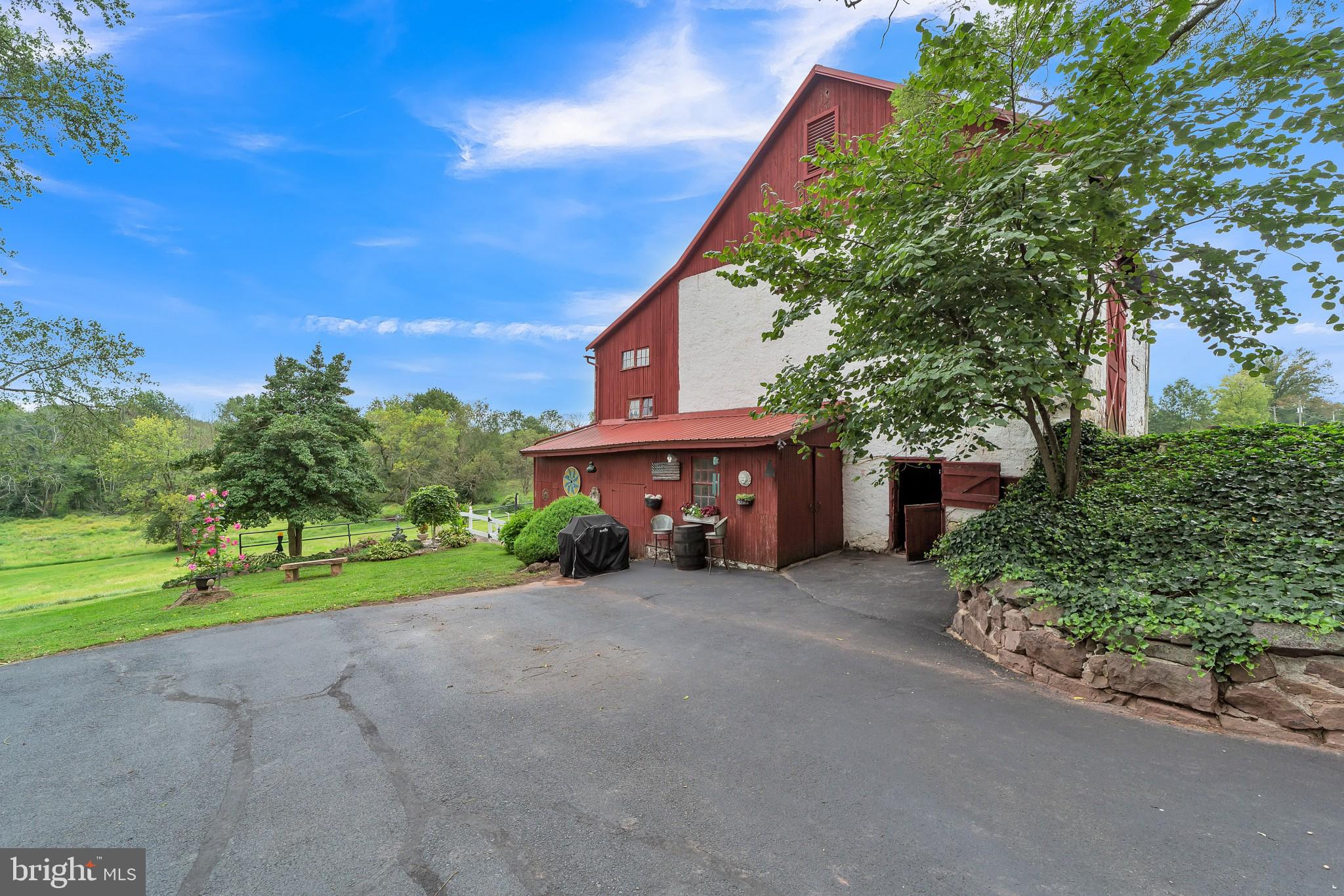 604 Kulp Road Pottstown, PA 19465 - Photo 26 of 35 Barn