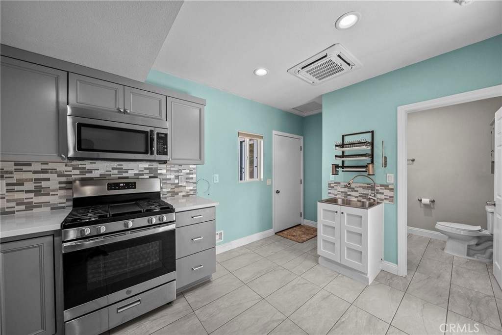8627 Bothwell Road Northridge, CA 91324 - Photo 28 of 39 ADU Kitchen