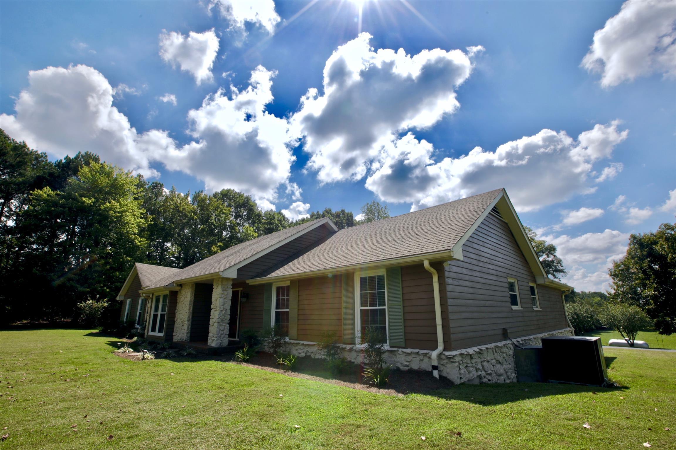 2674 New Hall Road Greenbrier, TN 37073 - Photo 2 of 30 a view of a house with yard
