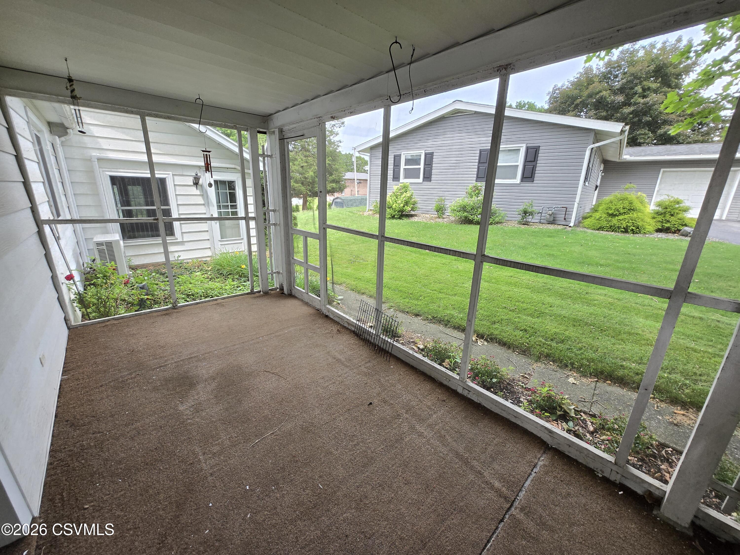 339 Walnut Street Milton, PA 17847 - Photo 9 of 48