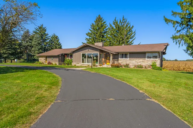 $499,900 | W296 County Rd CW, Ixonia, WI 53036