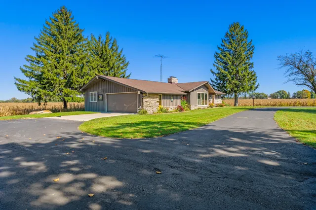 $499,900 | W296 County Rd CW, Ixonia, WI 53036