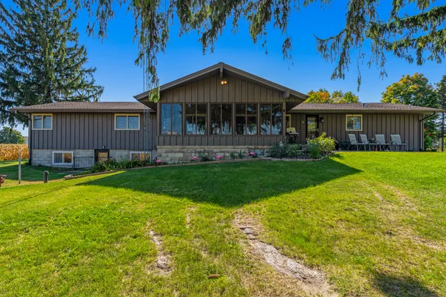 $499,900 | W296 County Rd CW, Ixonia, WI 53036