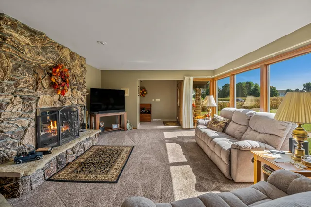 $499,900 | W296 County Rd CW, Ixonia, WI 53036