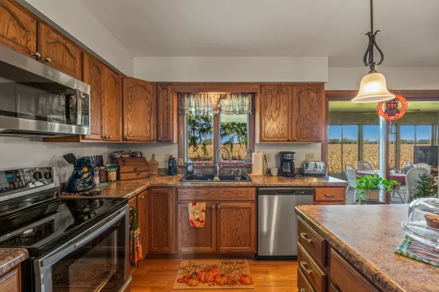 $499,900 | W296 County Rd CW, Ixonia, WI 53036