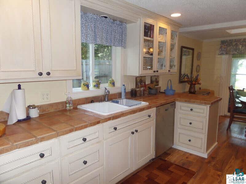 4613 Tri Lakes Road Superior, WI 54880 - Photo 8 of 17