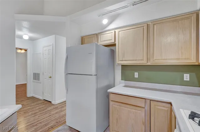 $255,000 | 322 Sunward Drive, Unit 322, Henderson, NV 89014