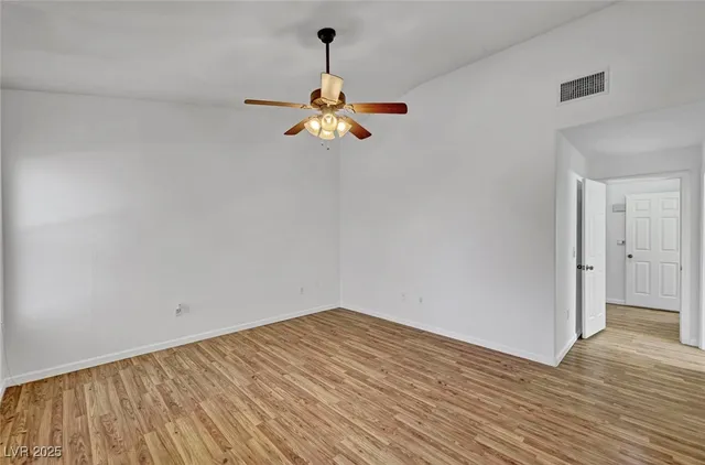 $255,000 | 322 Sunward Drive, Unit 322, Henderson, NV 89014