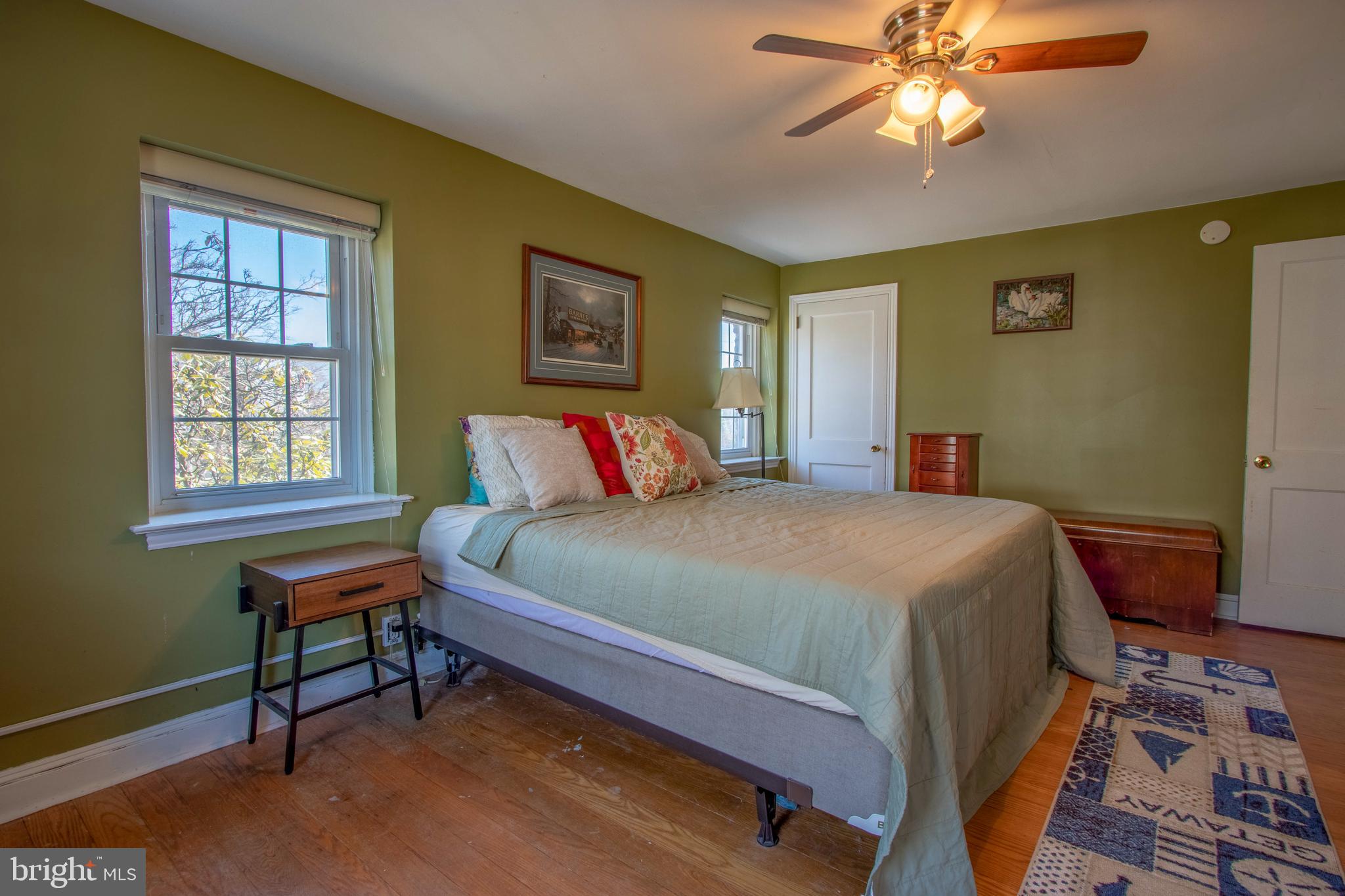 24 Thornridge Road Springfield, PA 19064 - Photo 19 of 29 Master Bedroom