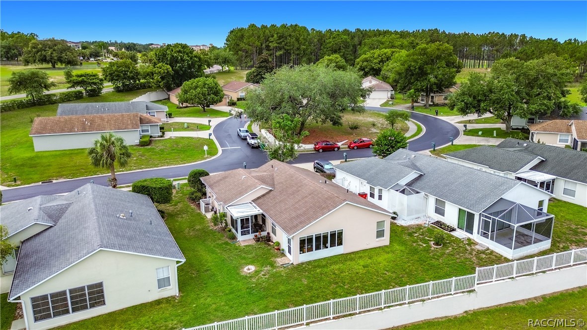 735 West Toucan Loop Hernando, FL 34442 - Photo 1 of 46