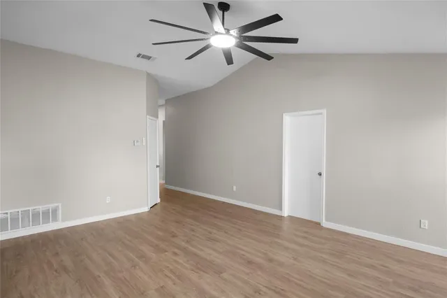 $289,900 | 5711 Congressional Drive, Arlington, TX 76018