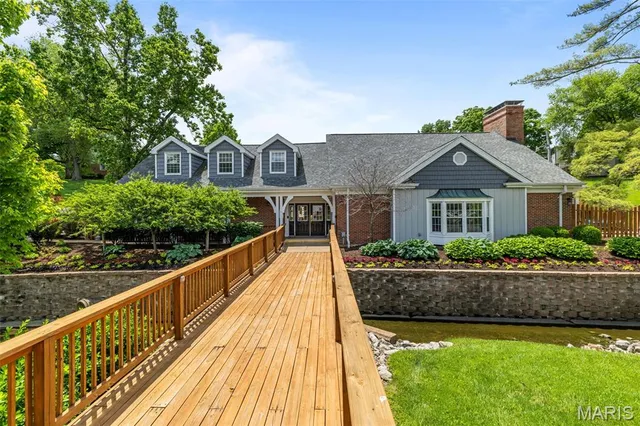 $129,000 | 9106 West Swan Circle, St. Louis, MO 63144