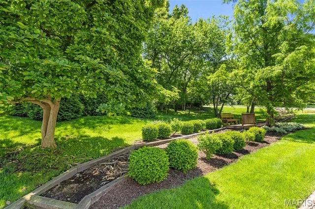 $129,000 | 9106 West Swan Circle, St. Louis, MO 63144